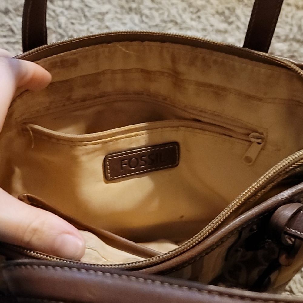 Purse - Picture 2 of 2
